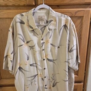 Aloha Men's Floral Button Down Shirt - Cream and Gray